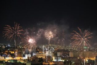 Photo of إطلاق عروض ألعاب نارية ضمن احتفالات الاستقلال عند الـ9 مساء