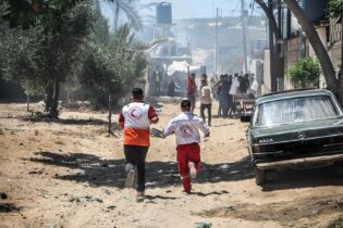 Photo of صحة غزة: الاحتلال يمنع إدخال الأجهزة الطبية لمواجهة كورونا