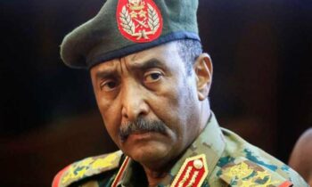Photo of قائد الجيش السوداني: مجلس السيادة سيُحل بعد تشكيل الحكومة الجديدة
