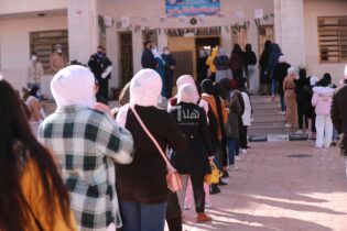 Photo of نحو 18 ألف طالب يتقدمون لآخر امتحانات التكميلية اليوم