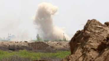 Photo of قصف صاروخي يستهدف قاعدة أمريكية شرقي سوريا