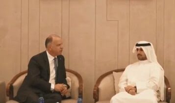 Photo of الأمير فيصل يحضر افتتاح دورة الألعاب الرياضية الخليجية في الكويت (فيديو)