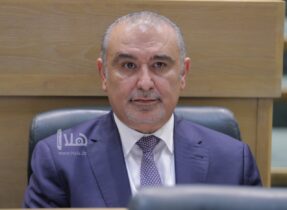 Photo of وزير التخطيط: تراجع كفاءات الموارد البشرية في القطاع العام
