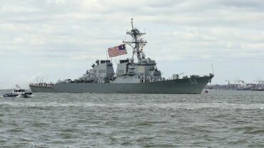 Photo of البحرية الأميركية تصادر شحنة هيرويين بقيمة 85 مليون دولار