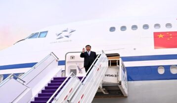Photo of الرئيس الصيني يصل السعودية في بداية زيارة تاريخية لحضور 3 قمم
