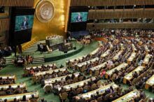 Photo of الجمعية العامة للأمم المتحدة تعتمد مشروع حول مساعدة الشعب الفلسطيني