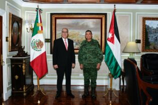 Photo of السفير الخالدي يلتقي وزير الدفاع الوطني المكسيكي