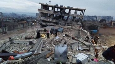 Photo of 3664 قتيلا في سوريا وتركيا جراء الزلزال حتى الآن