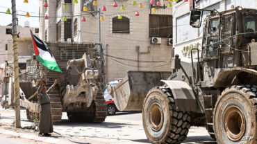 Photo of مقتل جندي إسرائيلي وإصابة 3 في انفجار جنوب نابلس