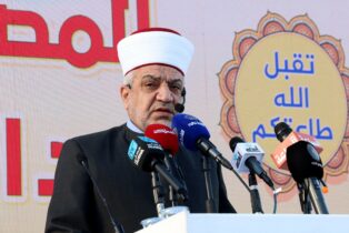Photo of الخلايلة: في مثل هذه الأيام المباركة نستذكر الأقصى