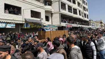 Photo of 9 شهداء وعدد من الإصابات جراء قصف الاحتلال الإسرائيلي غرب درعا