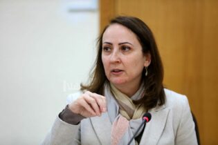 Photo of “شؤون المرأة”: القانون الجديد ينظم عمل اللجنة الوطنية لشؤون المرأة ماليا وإداريا