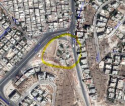 Photo of الأمانة تعوض 11 عائلة تعدت بيوتها على الطريق في منطقة النصر
