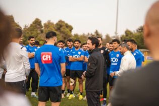 Photo of ولي العهد يتابع استعدادات نشامى المنتخب الوطني لمواجهة نظيره العُماني